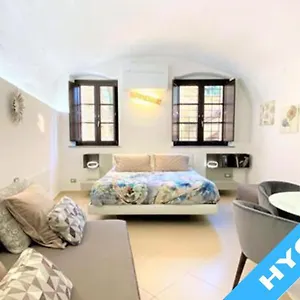  Appartamento Violante-central In Italia