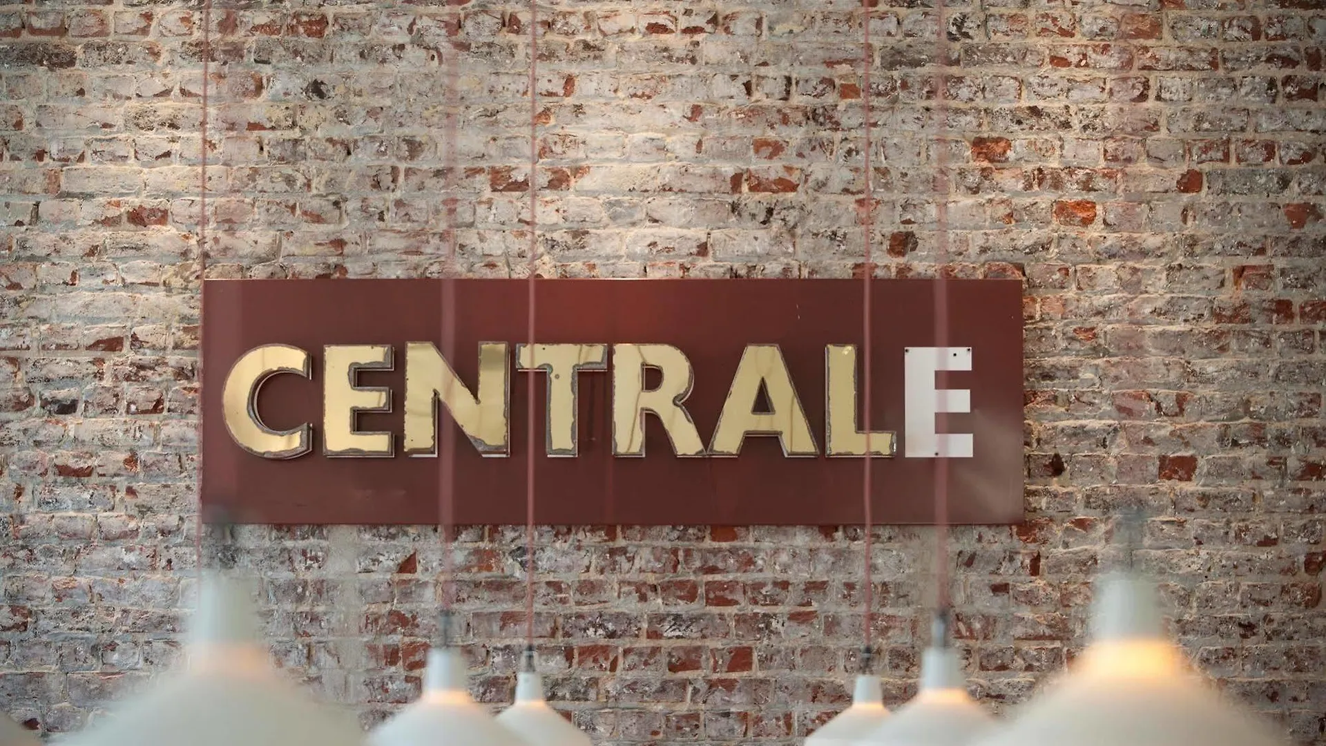 בריסל 9Hotel Central 3*,